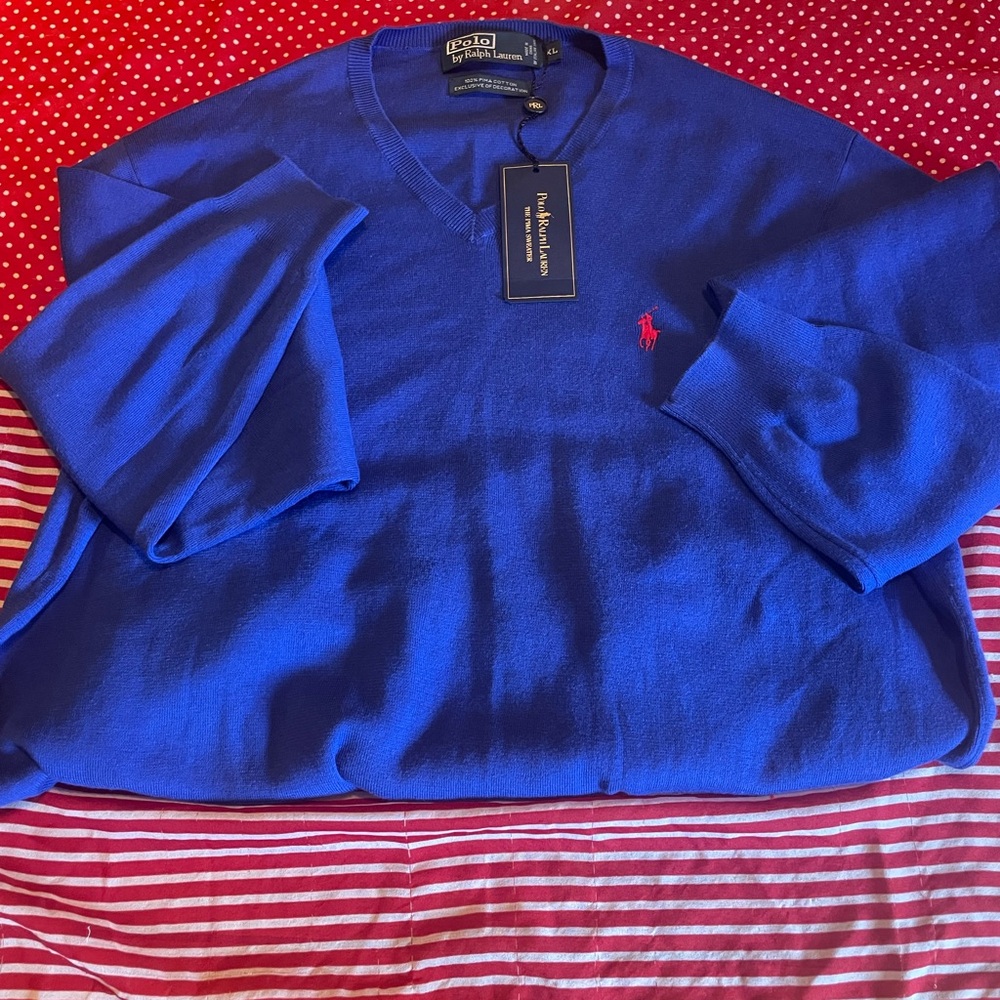 POLO RALPH LAUREN men’s XL v-neck sweater. Blue w/red player 100% Italian yarn.
